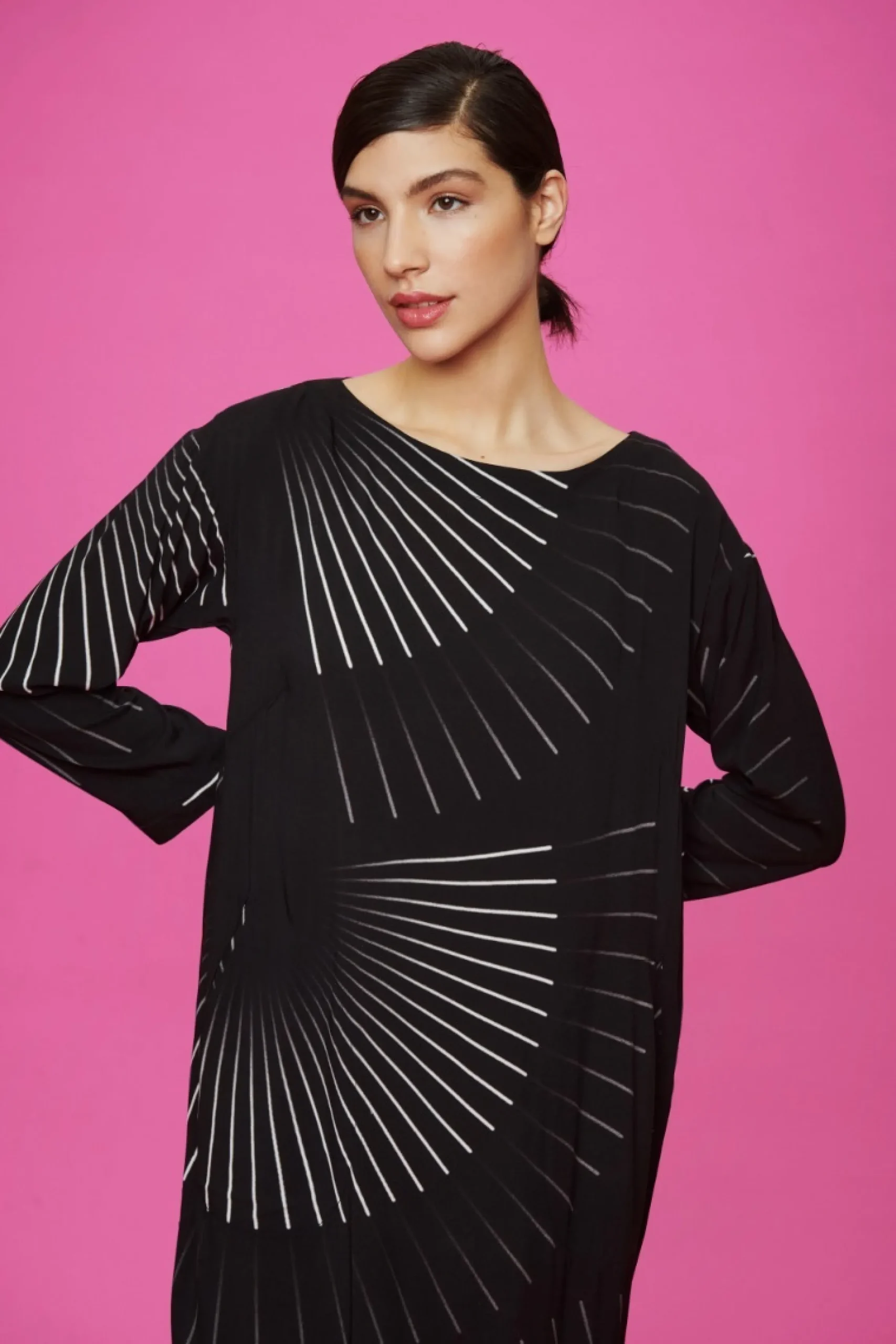 Black fan & red ribbon FSC lang kjole