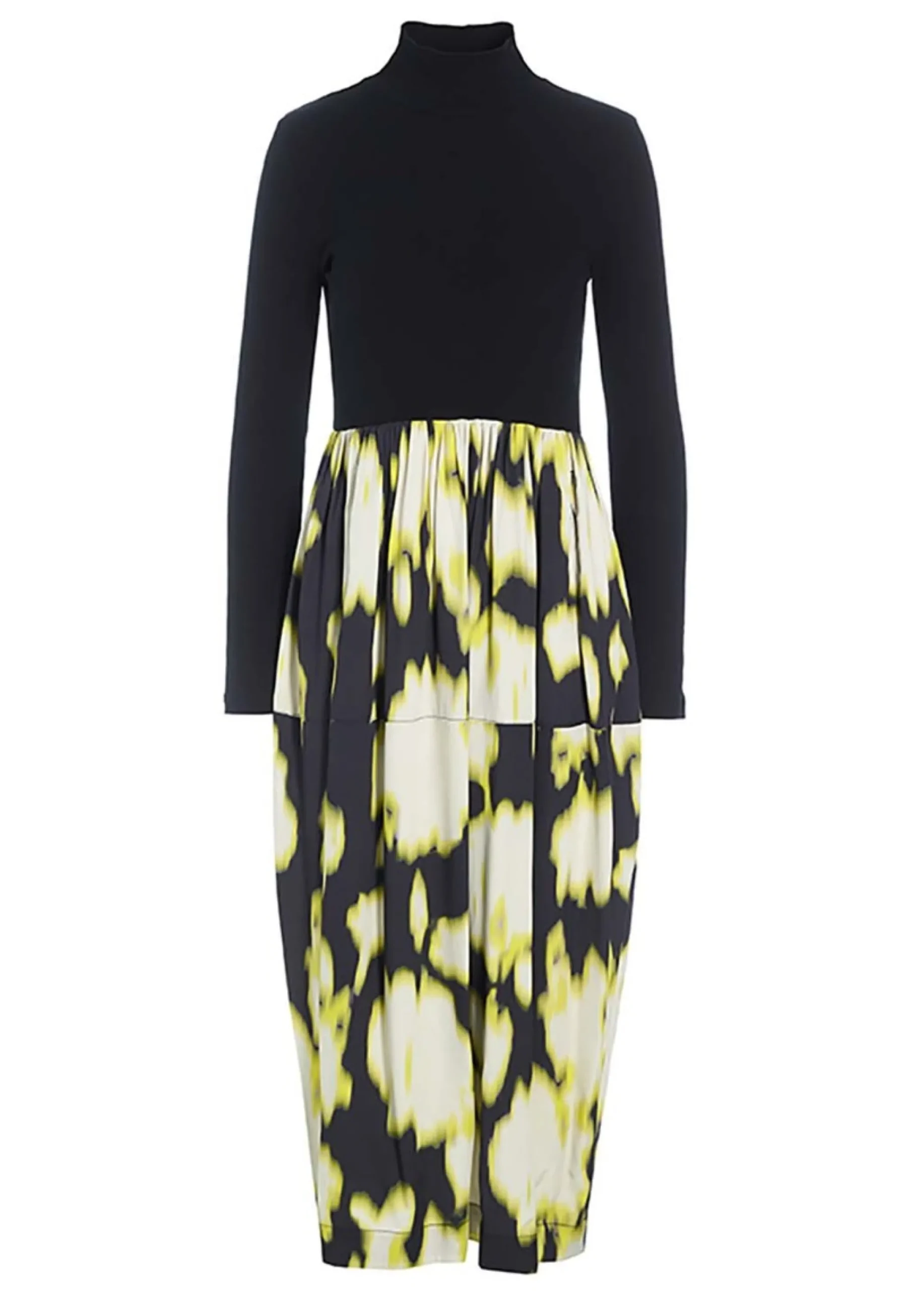 Iki højhalset kjole