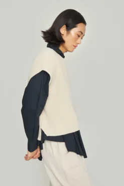 Kareshi bluse med rund hals