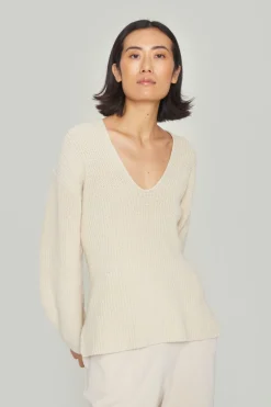 Kareshi bluse med v-hals